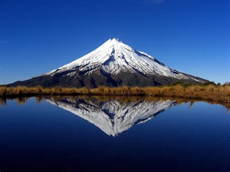 Mount Taranaki, New Zealand | Beautiful Places to Visit