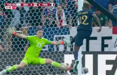 Emi Martinez produces 'greatest save of all-time' to deny France in ...