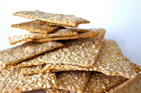 Home-made Healthy Crackers for Guilt-free Snacking - Green Foot Mama