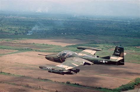 History Series USAF Aircraft War Vietnam ~ forcesmilitary