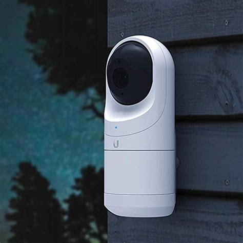 Ubiquiti UniFi Protect 1080p Indoor / Outdoor Camera with IR