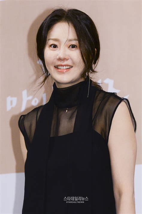 Go Hyun Jung Says She Feels Shy Acting With Jo In Sung | Soompi