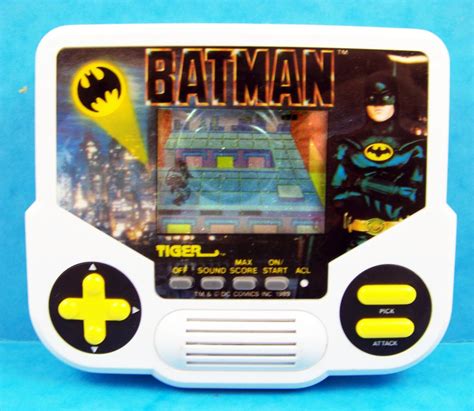 Tiger Electronics - Handheld Game - Batman (1988)