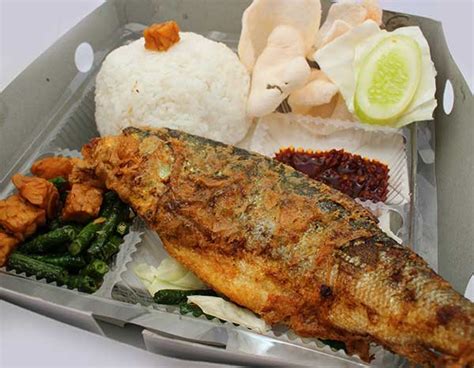 Nasi Kotak Ikan Bandeng Presto