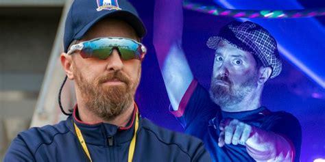 Why Some Fans Don't Like Ted Lasso's Coach Beard Episode