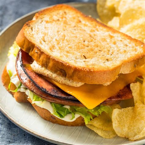 Fried Bologna Sandwich (Easy Recipe) - Insanely Good