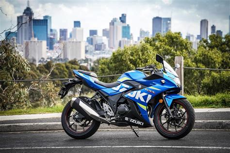 Suzuki GSX-250R review: Humble commuter rocks Superbike style