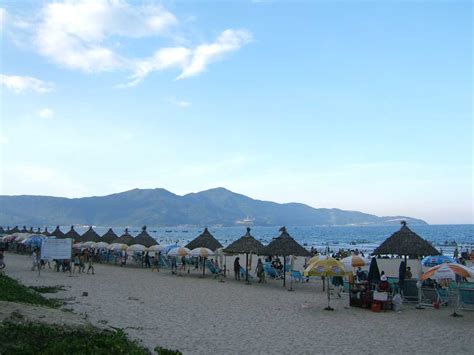 My Khe Beach (Da Nang) Vietnam - Hotels, Surfing