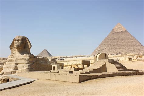 Pyramids and Sculpture of Old Kingdom Egypt