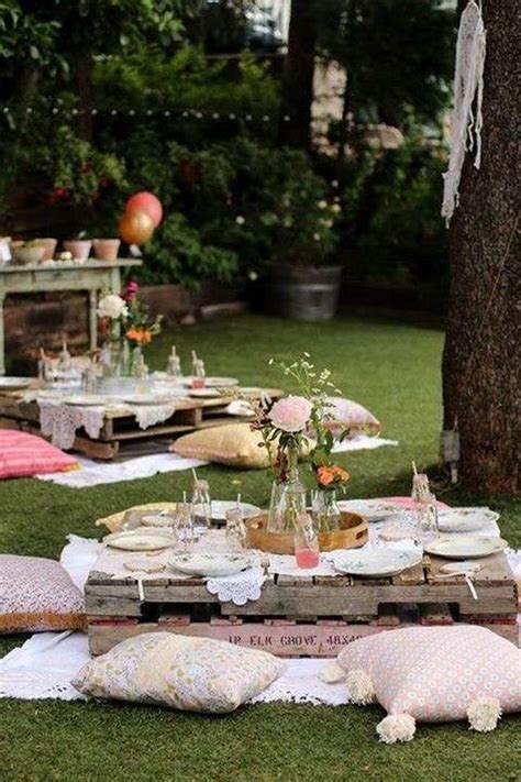 25 Fun Outdoor Picnic Wedding Ideas to Copy | Deer Pearl Flowers