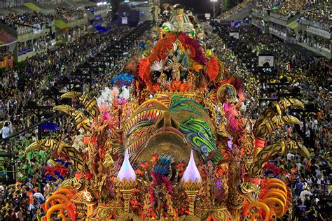 Rio Carnival 2015: Beija-Flor samba school win, despite link to ...