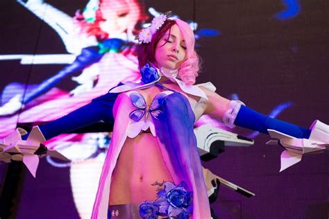 File:Alisa bosconovitch cosplay by alfurna by hiems.jpg - FembotWiki