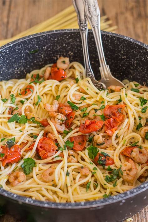 Italian Shrimp and Tomato Pasta