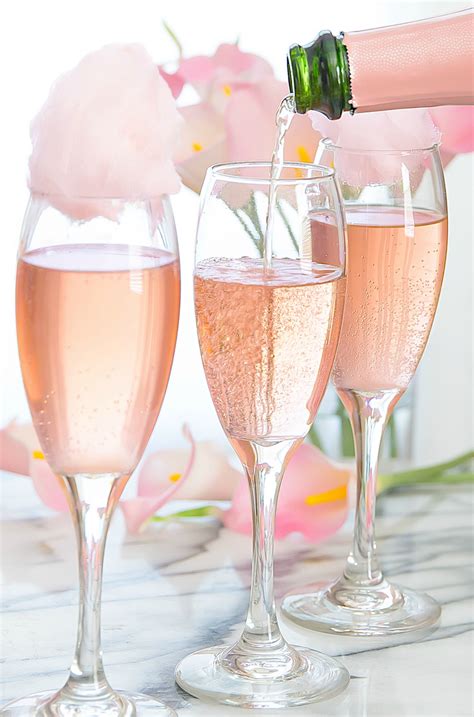 Cotton Candy Champagne Cocktails - Kirbie's Cravings