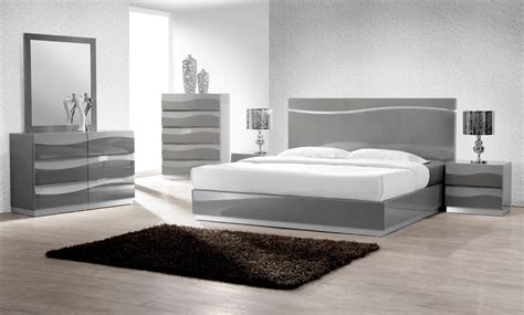 Leon Collection Bedroom set, Gray Lacquer Finish | Casye Furniture