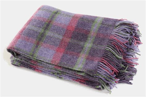 The 10 Best Wool Blankets for Winter | Improb