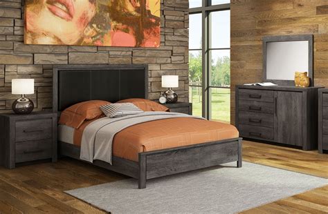 Driftwood 5-Piece Queen Bedroom Set - Rustic Brown | Leon's