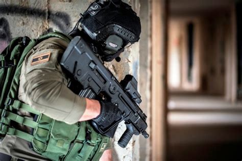 Israel Ministry of Defense is acquiring thousands of IWI-made assault ...