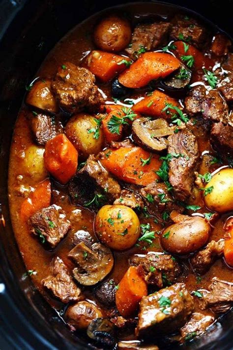 SLOW COOKER BEEF BOURGUIGNON – BestQuickRecipes