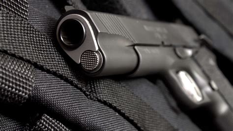 Colt 1911 HD Wallpaper: Precision in Design