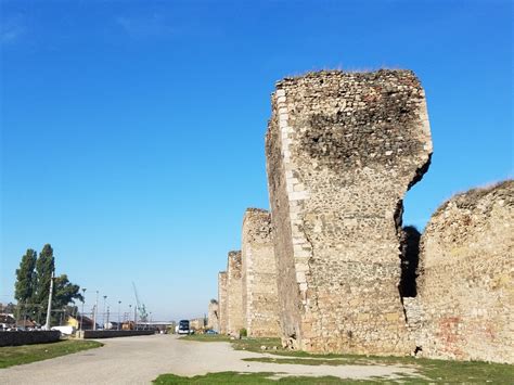 Serbia 2017: Smederevo - Break the Crust