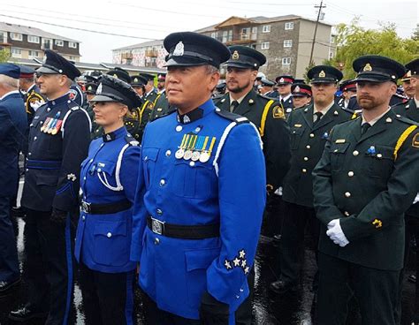 Here's the story behind New Westminster Police's bright blue uniforms ...