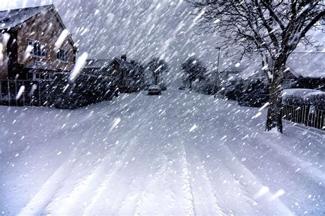 Extreme winter weather covers Skegness in snow - Nottinghamshire Live