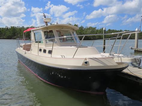 2004 Albin Family cruiser 30 Power Boat For Sale - www.yachtworld.com