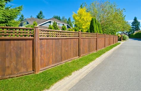 Fence Styles and Designs for Backyard-Front Yard (IMAGES)