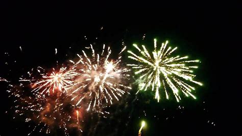 Rainbow Fireworks (24-Nov-12) - first 5 minutes - YouTube