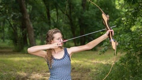 Shoot a Traditional Bow | a360 | Archery Lessons