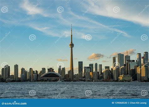 Sunset Skyline of the Toronto City Skyline with CN Tower Editorial ...