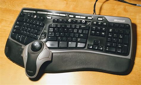 MS Natural Ergonomic Keyboard 4000 + Kensington trackball mouse ...