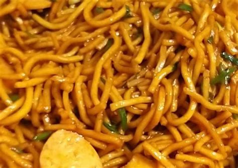 Resep Mie kuning goreng manis Mey oleh Aurora Christalbella - Cookpad