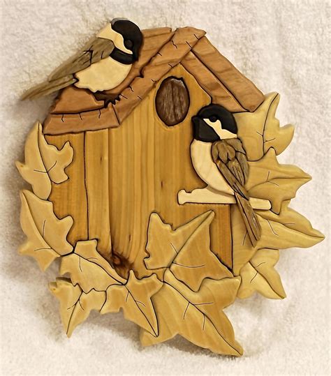 Chickadee birdhouse all ready to move in! Intarsia Woodworking ...