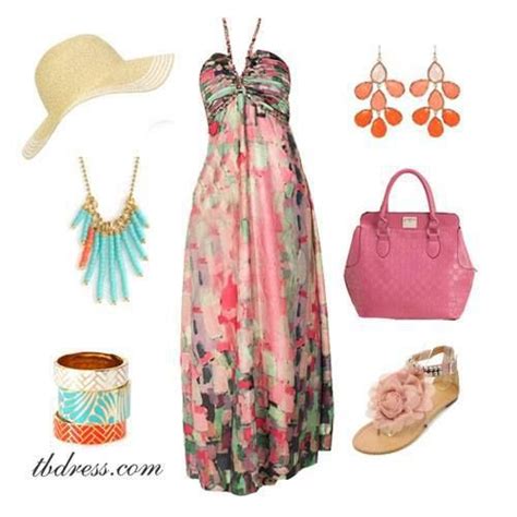 Beach Day | Stylish older women, Long dress skirts, Pretty outfits