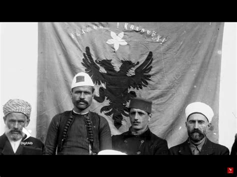 Flamuri Kosovës | Albanians, Albania, Crown jewelry