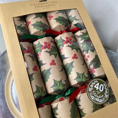 Bon Bons Natural Holly Eco Christmas Crackers (12 Pack) - 30cm | Eco ...