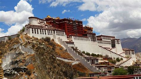 Guide to Architectural Styles of Tibetan Monasteries