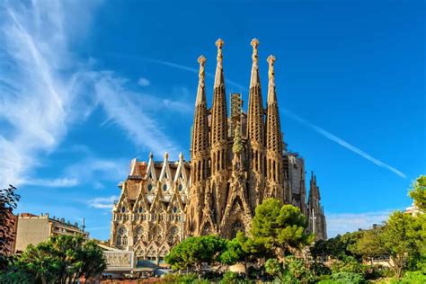 15 Best Things to Do in Barcelona (Spain) - The Crazy Tourist