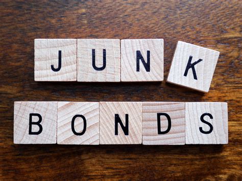 Junk bonds: entenda o que são esses títulos de dívida