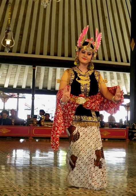 Blog Budaya Indonesia: Tari Bedhaya Yogyakarta : Tari Tradisional ...