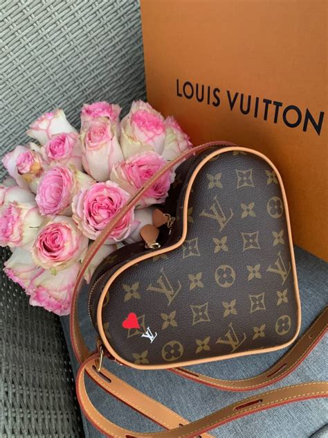 PurseBop Reveals the Louis Vuitton New Heart-Shaped Monogram Bag