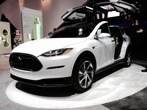 Tesla’s mass-market Model 3 will be available as a crossover, too | Ars ...