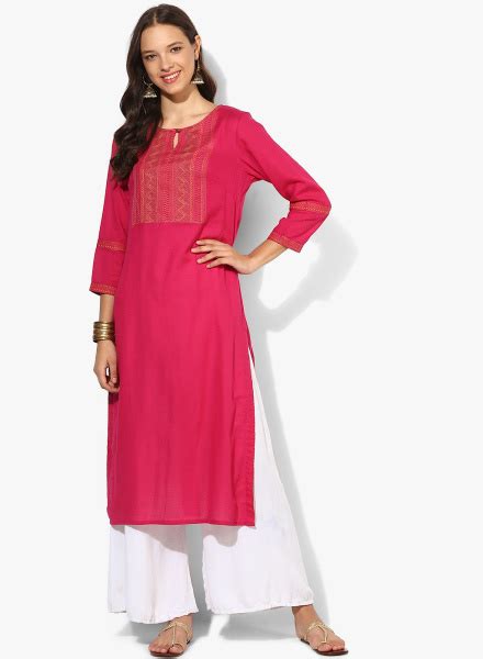 Top 9 Fabindia Kurtis That You Can Wear This Summer