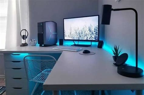 33 Clean Looking White Gaming Setup - GPCD