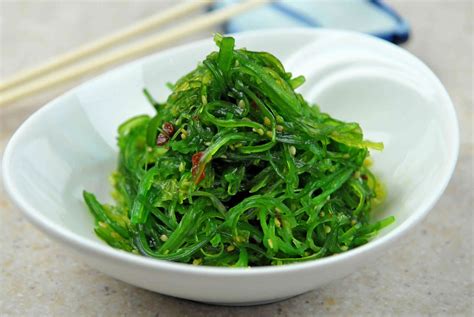 Benefits of Seaweed Salad from the Nutrient Contents - Fresh Seaweed ...