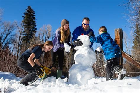 How to build a snowman: Tips from the pros | SummitDaily.com