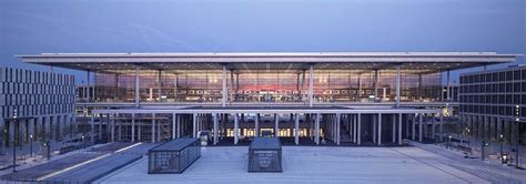 BBI Berlin Brandenburg International Airport: Glass façade - seele