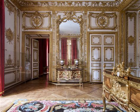 At the Versailles palace, the rebirth of the King's corner cabinet